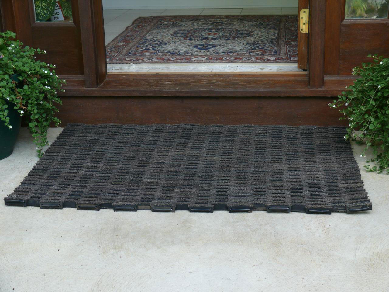 tire link door mats on entrance image 3