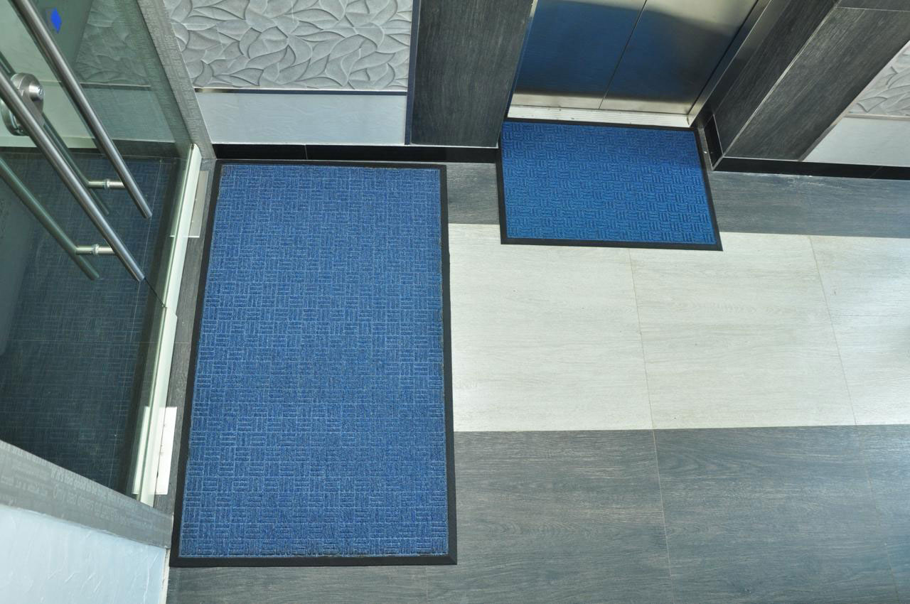 water absorbent mats on the entrance